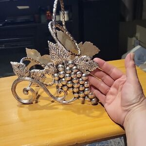 Wine Bottle Holder Silver Grape Leaf Metal Decor